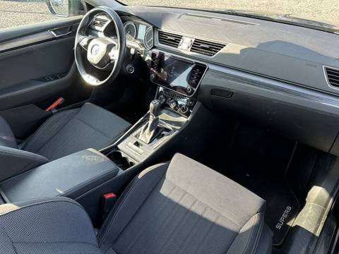 2021 Škoda Superb — sličica 11