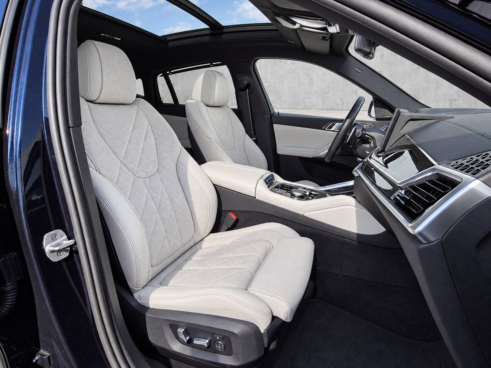 2024 BMW X6 M Sport — fotografija 18