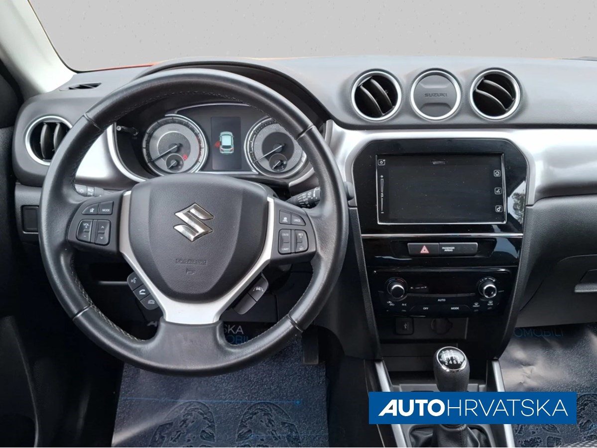 2023 Suzuki Vitara — fotografija 10