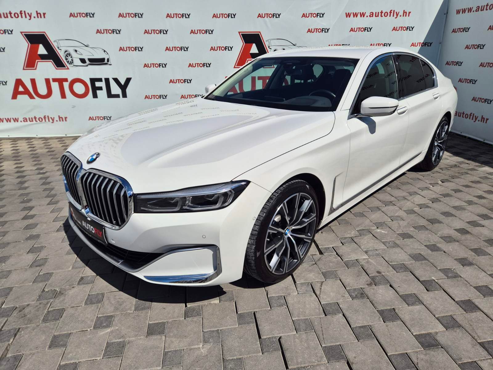 2019 BMW Serija 7 — fotografija 9
