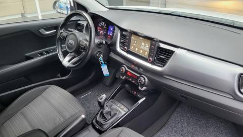 2020 Kia Stonic — sličica 15