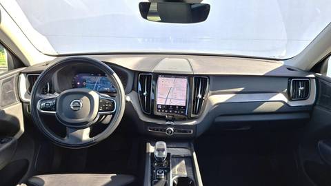 2022 Volvo XC60 — sličica 9