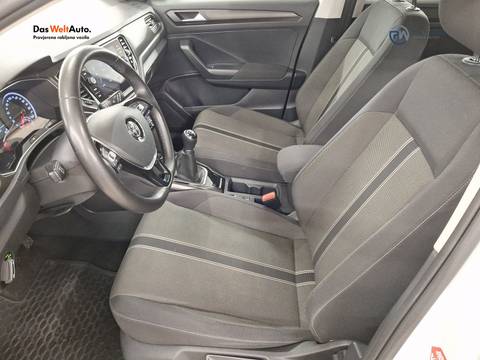 2019 Volkswagen T-Roc — sličica 17