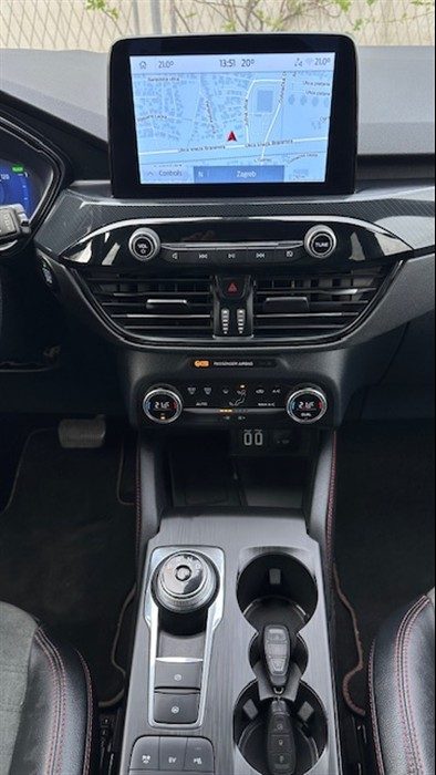 2021 Ford Kuga — fotografija 13