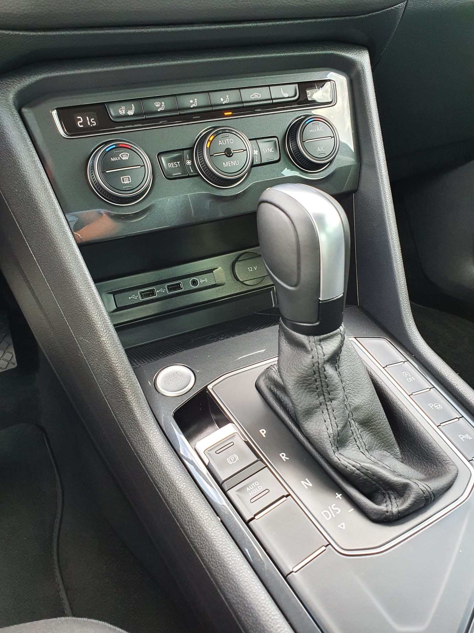 2020 Volkswagen Tiguan — fotografija 21