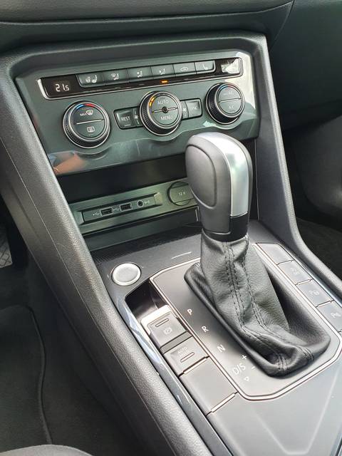 2020 Volkswagen Tiguan — sličica 21