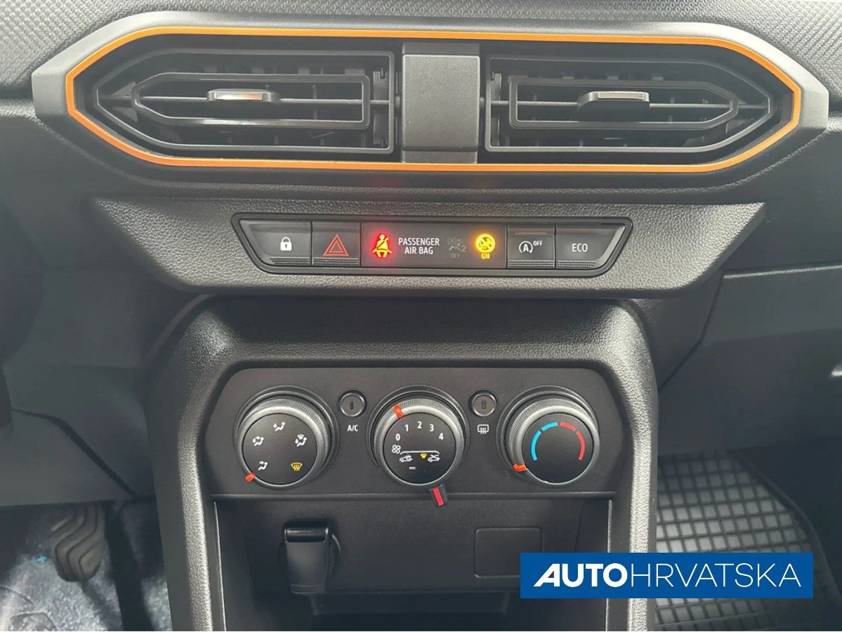2022 Dacia Sandero — fotografija 22