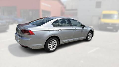 2021 Volkswagen Passat — sličica 7