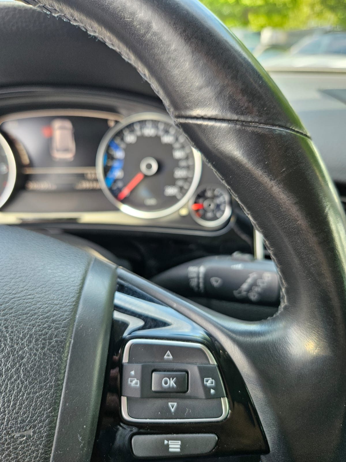 2016 Volkswagen Touareg — fotografija 15