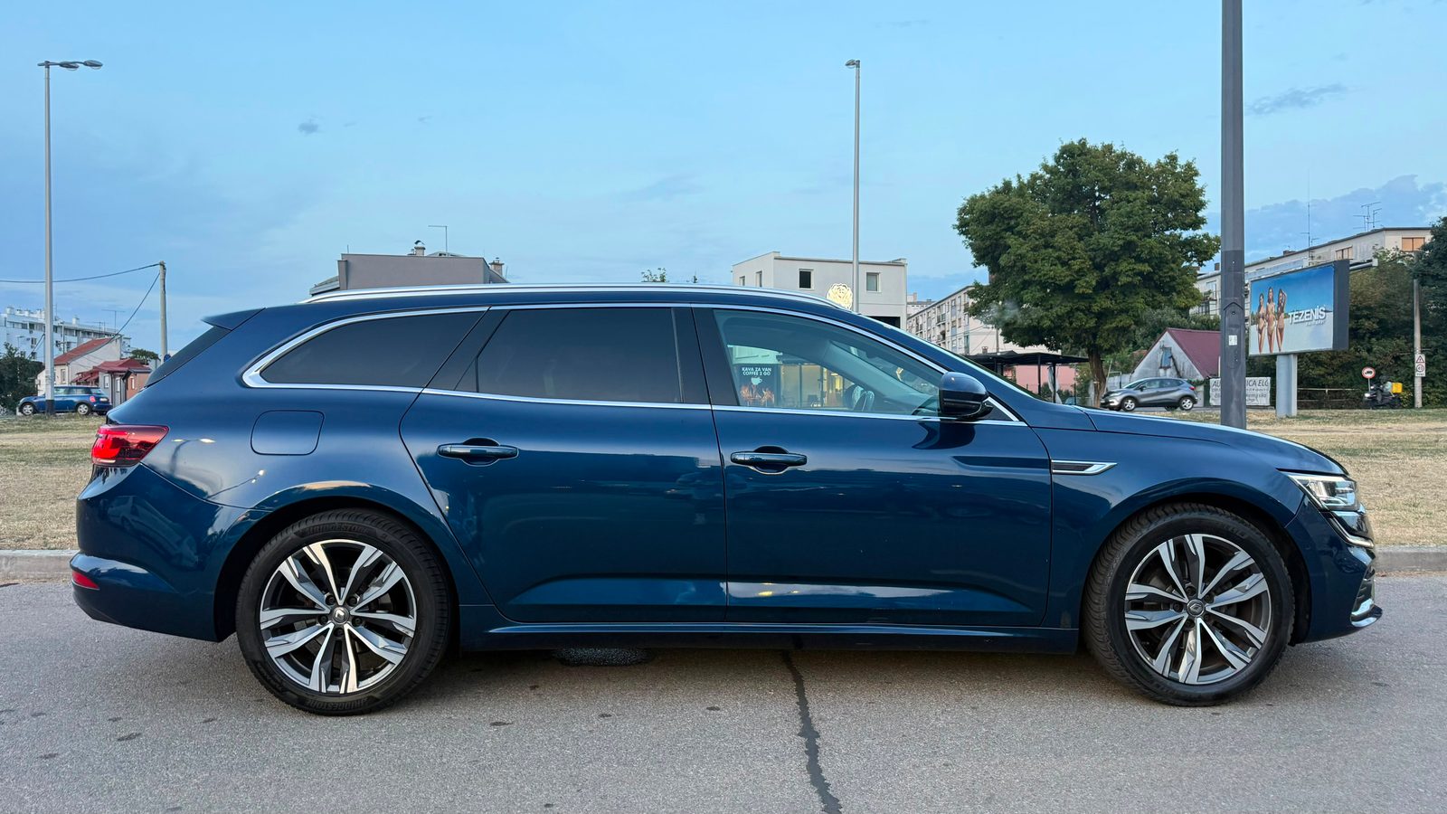 2021 Renault Talisman Grandtour — fotografija 22