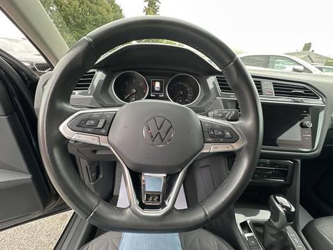 2022 Volkswagen Tiguan — sličica 25