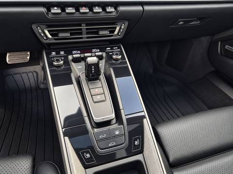 2020 Porsche 911 — sličica 18