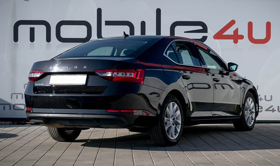 2020 Škoda Superb — fotografija 4