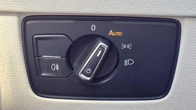 2019 Volkswagen Passat — fotografija 21