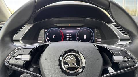 2022 Škoda Superb — sličica 11