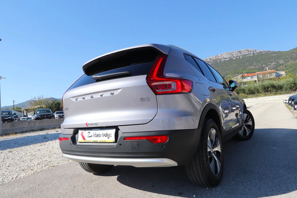 2026 Volvo XC40 — fotografija 21