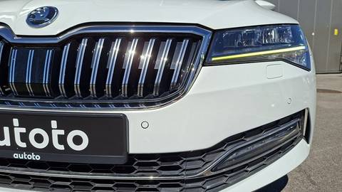 2021 Škoda Superb — sličica 29