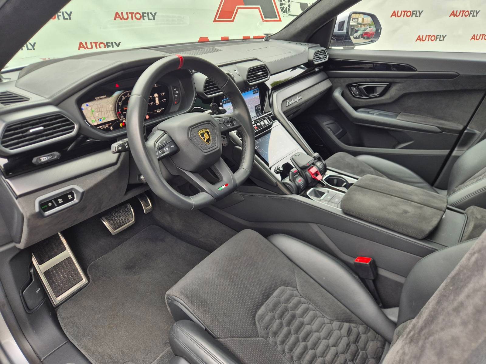 2023 Lamborghini Urus — fotografija 16
