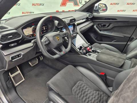 2023 Lamborghini Urus — sličica 16