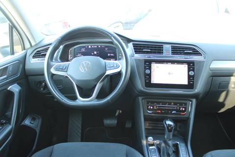 2022 Volkswagen Tiguan — sličica 13