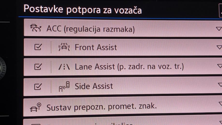 2023 Volkswagen Passat — fotografija 18