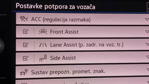 2023 Volkswagen Passat — sličica 18