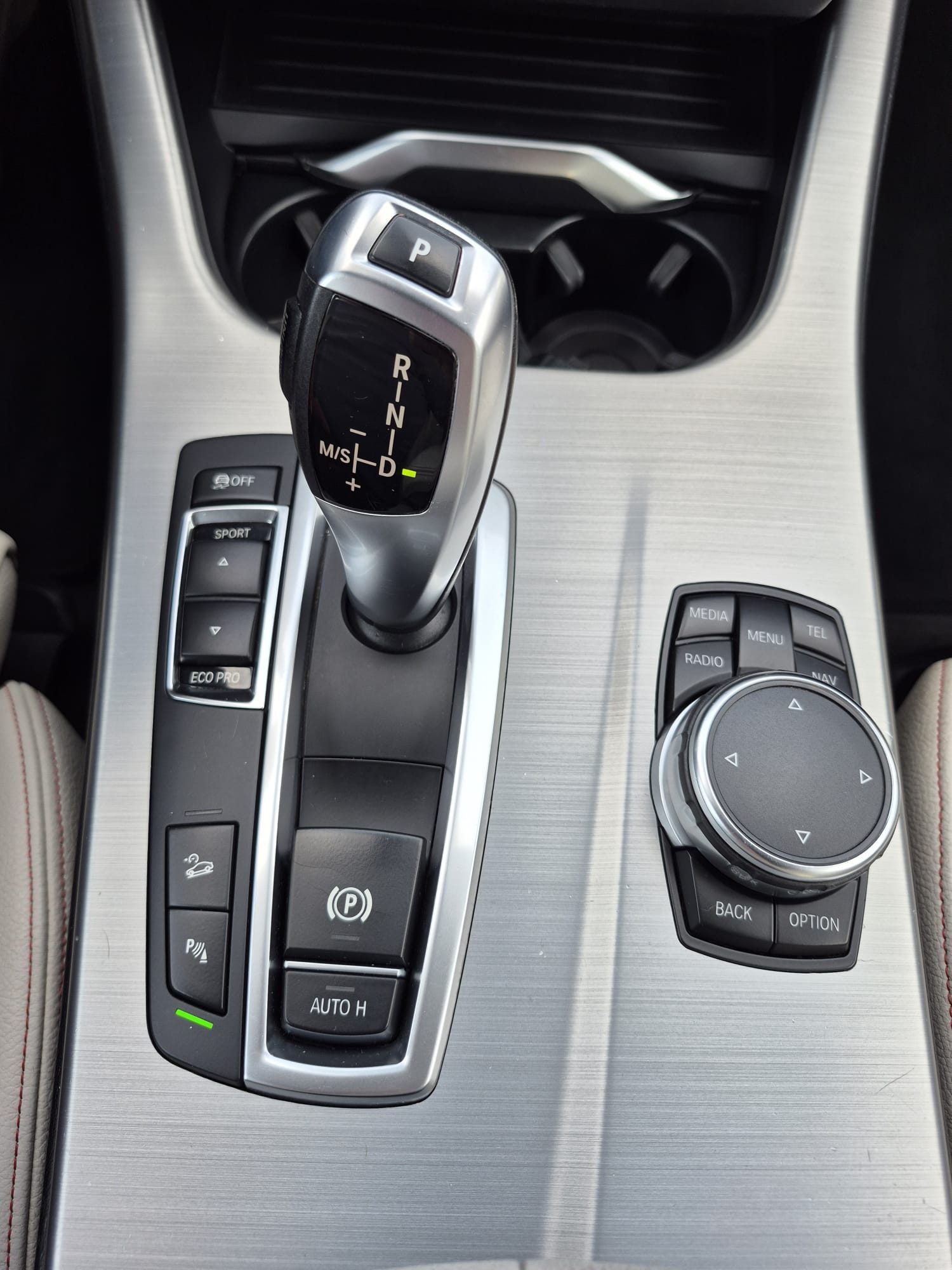 2015 BMW X4 — fotografija 17
