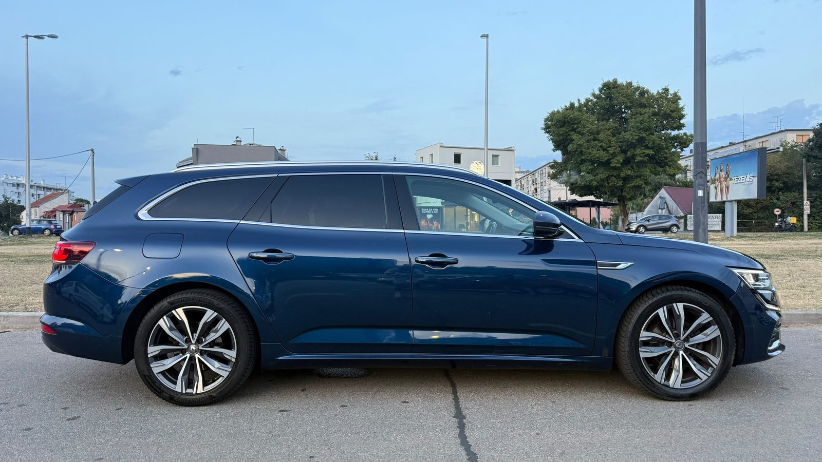2021 Renault Talisman Grandtour — fotografija 21