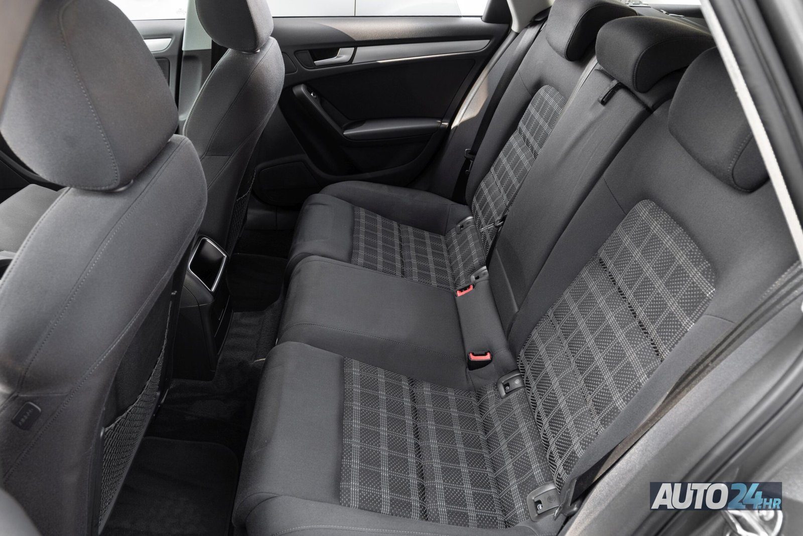 2014 Audi A4 Avant — fotografija 9