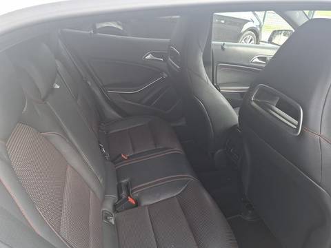 2015 Mercedes-Benz GLA — sličica 13