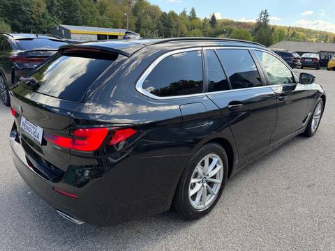 2021 BMW Serija 5 — sličica 2