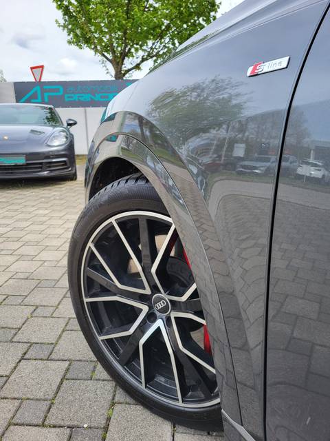 2023 Audi Q8 S line — sličica 23