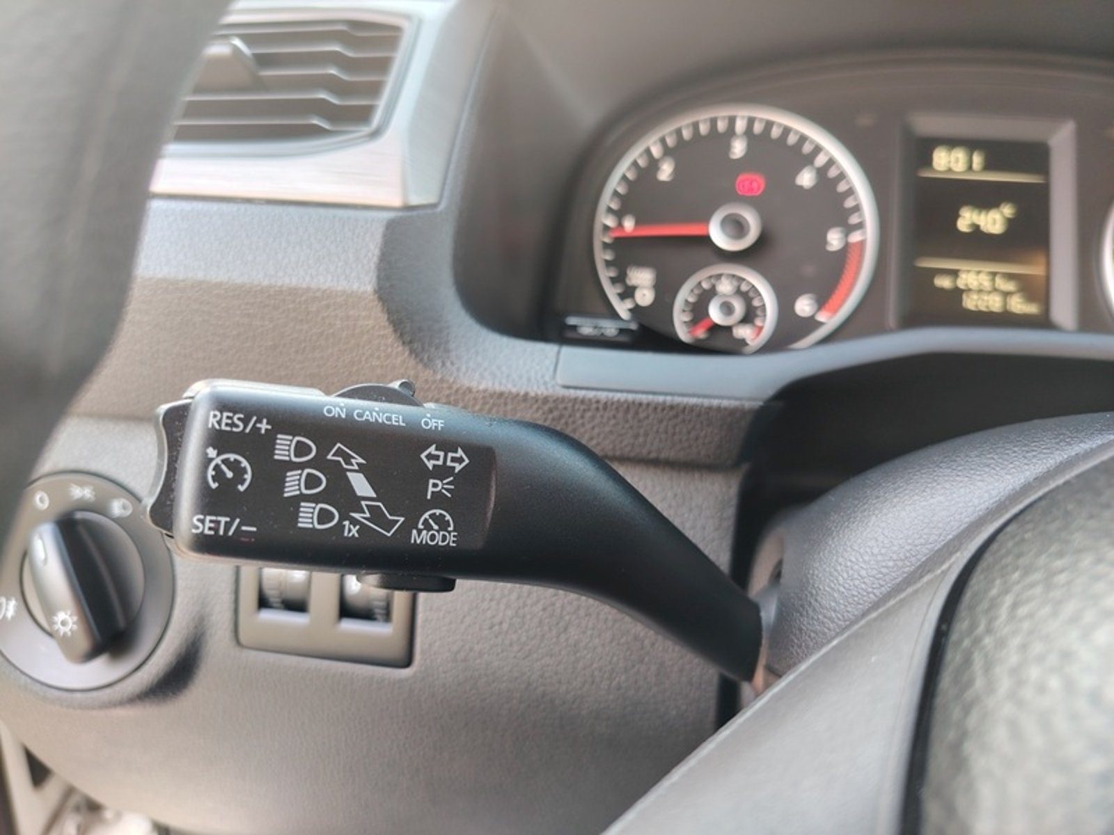 2020 Volkswagen Caddy — fotografija 12