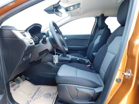 2022 Renault Captur — sličica 8