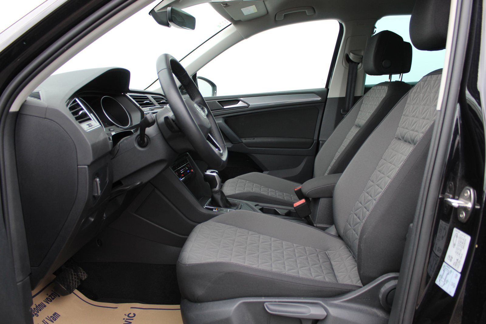 2024 Volkswagen Tiguan — fotografija 8