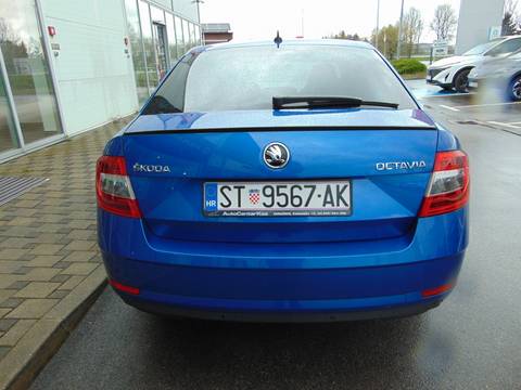 2020 Škoda Octavia — sličica 4