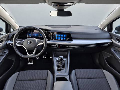 2021 Volkswagen Golf — sličica 12