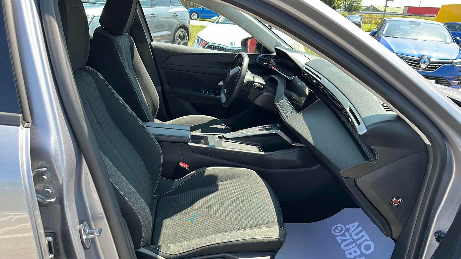 2022 Peugeot 308 — fotografija 9