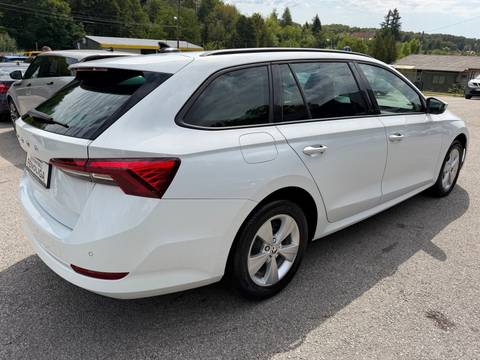 2021 Škoda Octavia — sličica 3