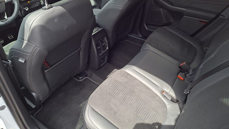 2026 Ford Kuga — fotografija 8