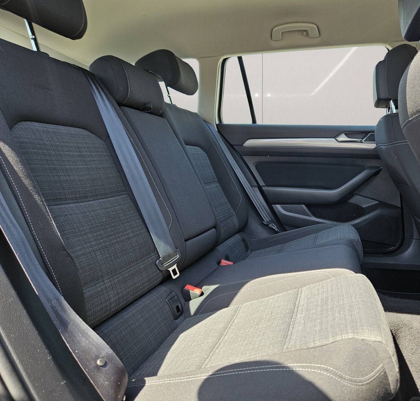 2022 Volkswagen Passat Variant — fotografija 13