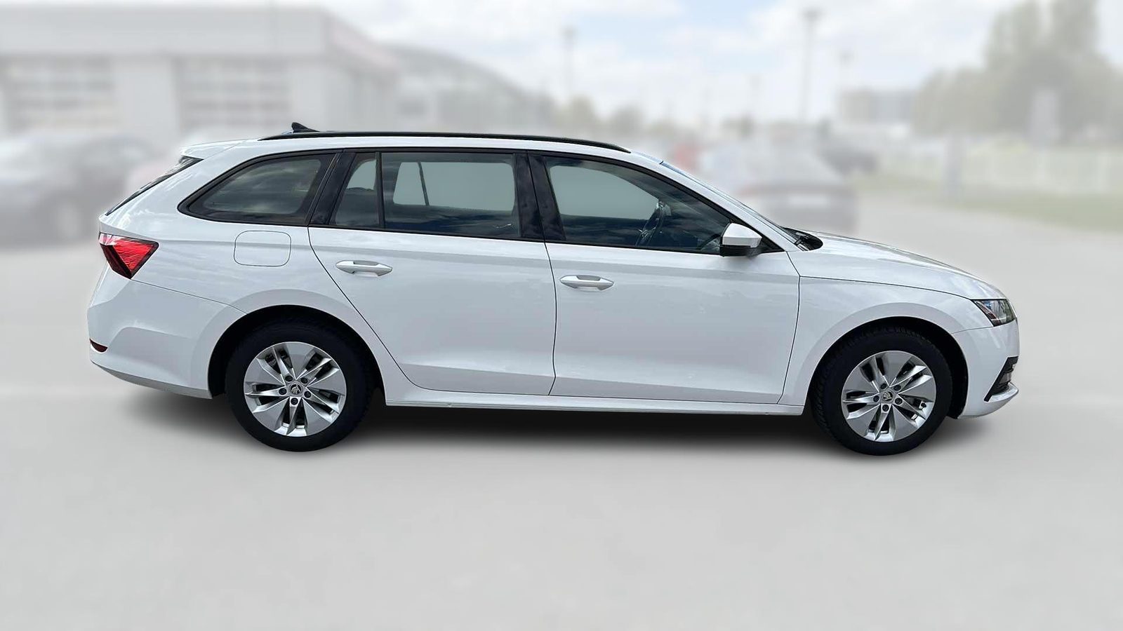2023 Škoda Octavia Combi — fotografija 8
