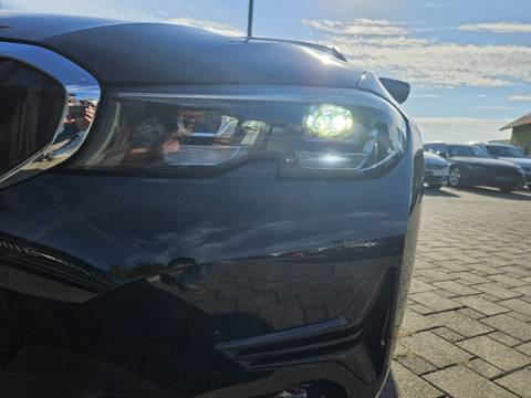 2021 BMW Serija 3 — sličica 25
