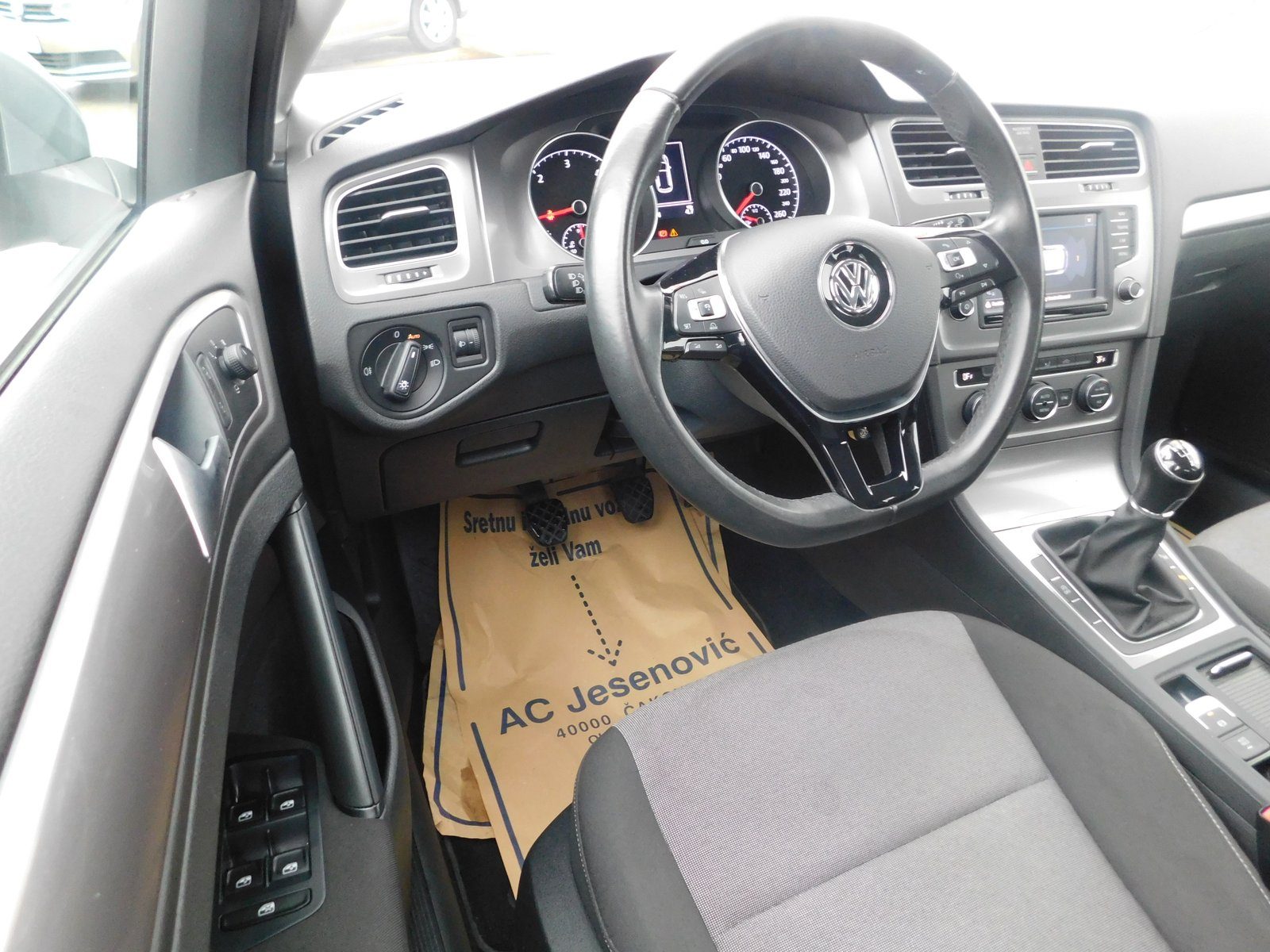 2018 Volkswagen Golf — fotografija 8