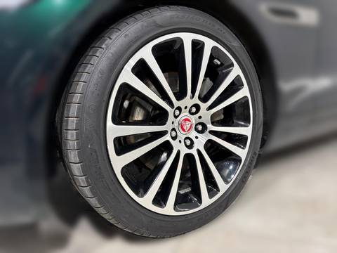 2022 Jaguar XF — sličica 11