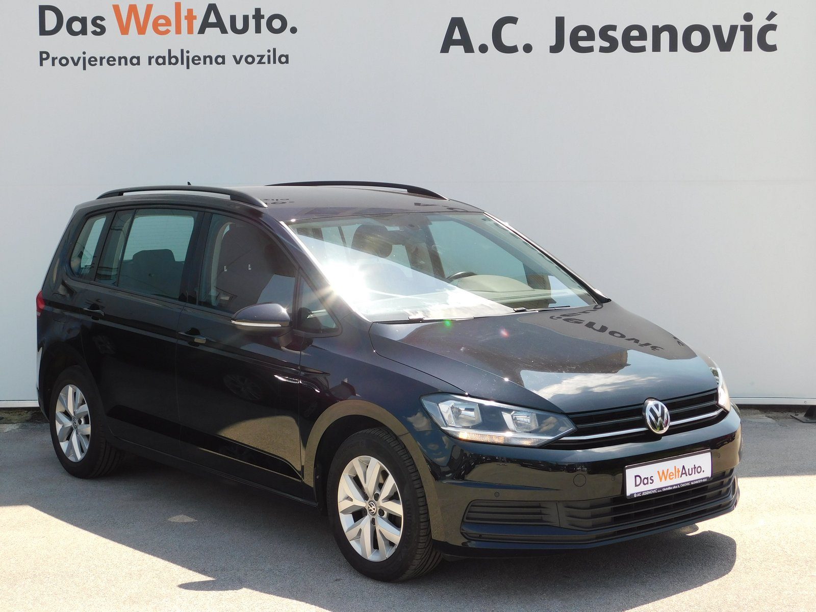 2018 Volkswagen Touran — fotografija 3