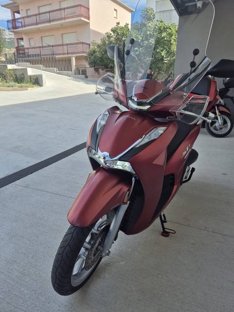 2022 Honda SH350 — sličica 6