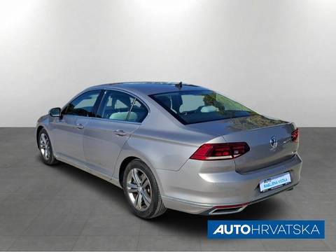 2019 Volkswagen Passat — sličica 8