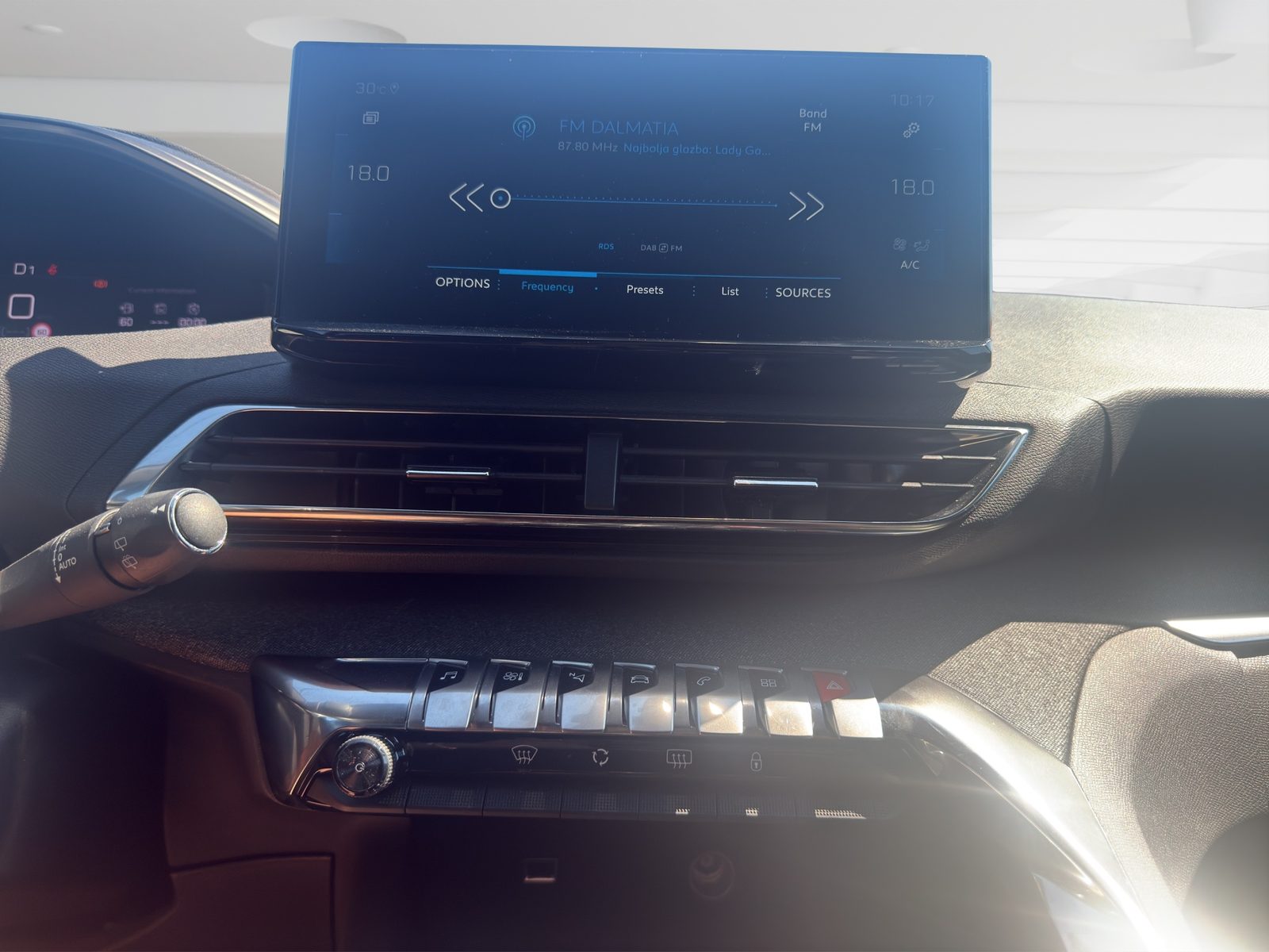 2023 Peugeot 5008 — fotografija 15