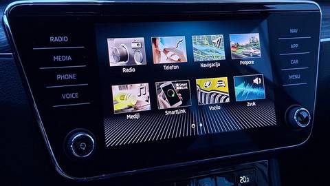 2021 Škoda Superb — sličica 12